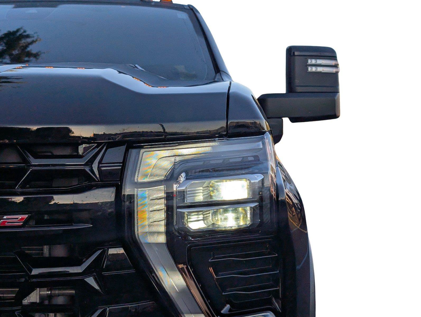 Used 2026 Chevrolet Silverado 2500 ZR2 AWD/4WD image 12