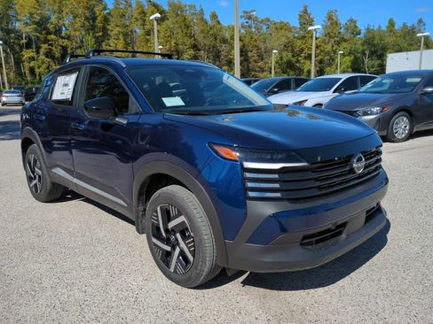 New 2026 Nissan Kicks SV w/ SV Premium Package FWD image 2