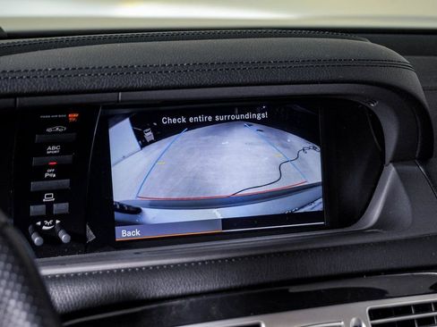 Used 2012 Mercedes-Benz CL 63 AMG image 25