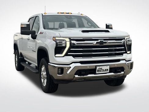 Used 2024 Chevrolet Silverado 3500 LTZ w/ LTZ Plus Package image 9