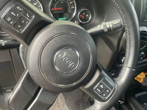 Used 2015 Jeep Wrangler Unlimited Sport w/ Max Tow Package AWD/4WD image 14