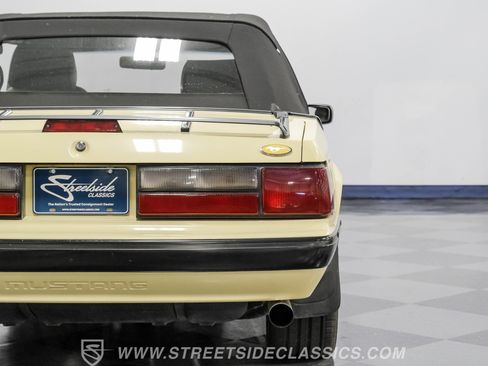 Used 1989 Ford Mustang LX image 24