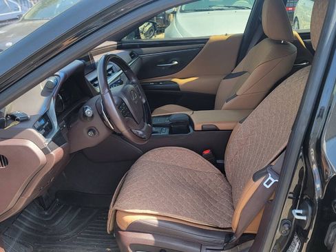 Used 2019 Lexus ES 300h FWD image 11