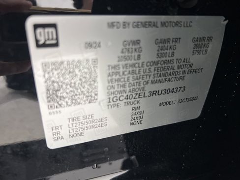 New 2024 Chevrolet Silverado EV RST image 27