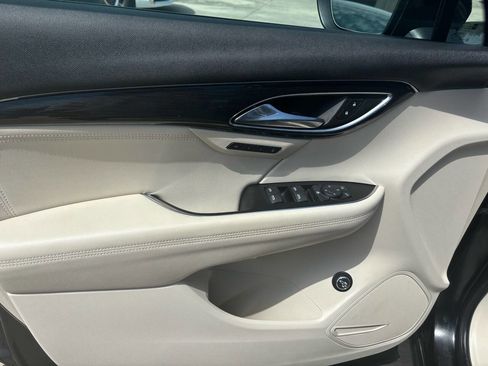 Used 2021 Buick Envision Essence image 10