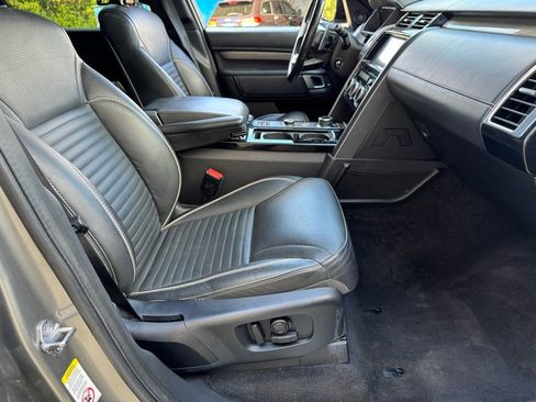 Used 2019 Land Rover Discovery HSE Luxury image 21