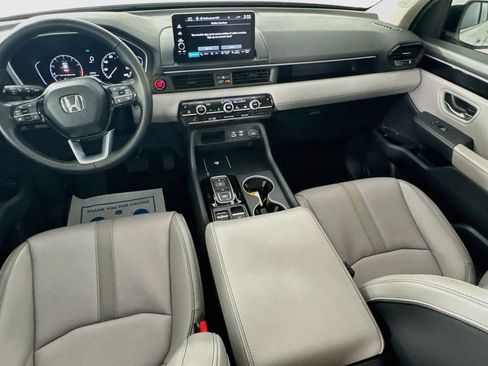 Used 2024 Honda Pilot Touring image 30