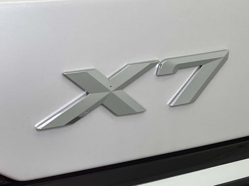 Used 2026 BMW X7 xDrive40i w/ Executive Package AWD/4WD image 11