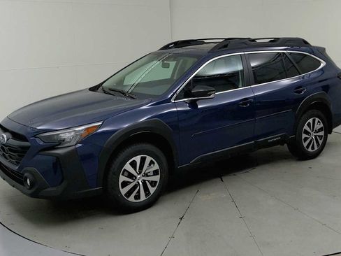 New 2025 Subaru Outback Premium image 4