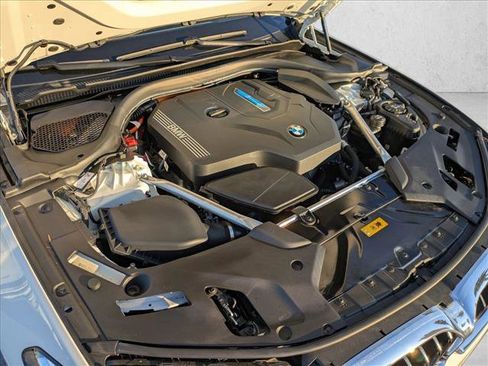 Certified 2023 BMW 530e xDrive w/ Premium Package image 23