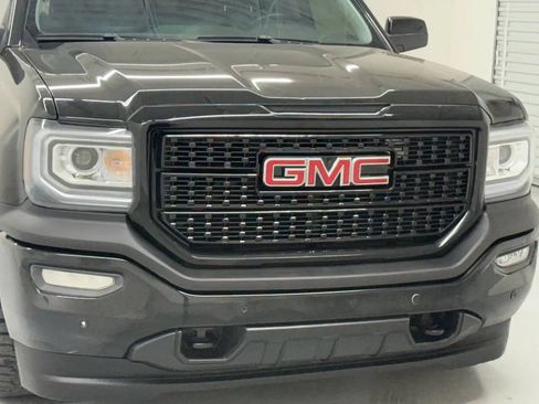 Used 2018 GMC Sierra 1500 SLT w/ All Terrain Package AWD/4WD image 12