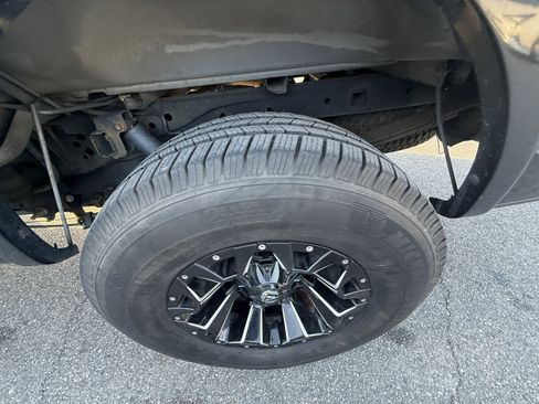 Used 2011 Ford F150 Platinum AWD/4WD image 38
