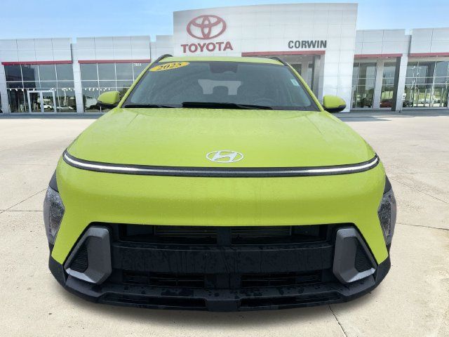 Used 2025 Hyundai Kona SEL AWD/4WD image 8