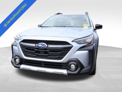 Used 2023 Subaru Outback Limited AWD/4WD image 2