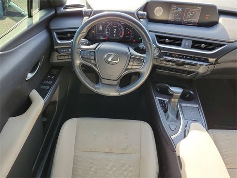 Used 2019 Lexus UX 200 w/ Premium Package image 14