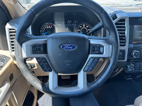 Used 2015 Ford F150 Lariat AWD/4WD image 14