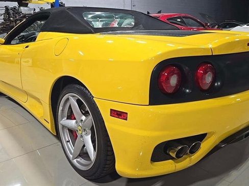 Used 2001 Ferrari 360 Spider RWD image 4