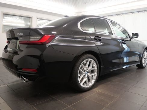 Used 2025 BMW 330i Sedan w/ Convenience Package image 6