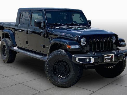 Used 2021 Jeep Gladiator Sport AWD/4WD image 3