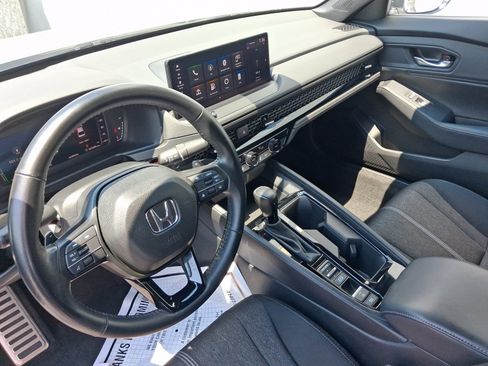 Used 2024 Honda Accord Sport image 4