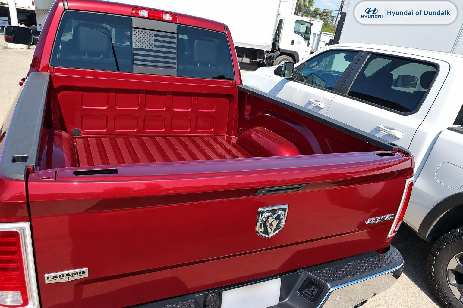 Used 2018 RAM 1500 Laramie w/ Convenience Group AWD/4WD image 11