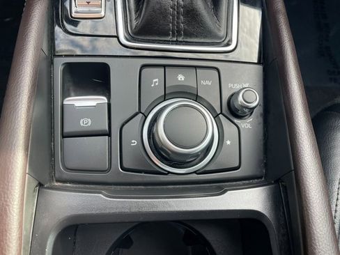 Used 2018 MAZDA MAZDA3 Grand Touring w/ Premium Equipment Package image 24