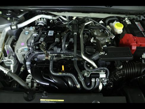 Used 2025 Nissan Sentra S image 18