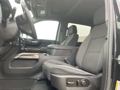 Used 2021 Chevrolet Silverado 1500 LT Trail Boss w/ Convenience Package II image 11