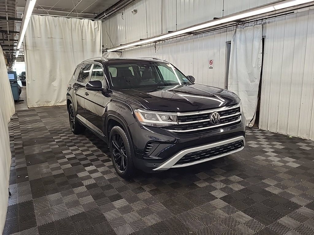 Used 2022 Volkswagen Atlas SEL AWD/4WD image 3
