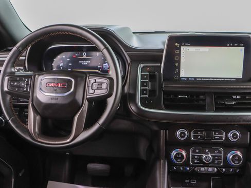 Used 2024 GMC Yukon AT4 w/ AT4 Premium Plus Package AWD/4WD image 18