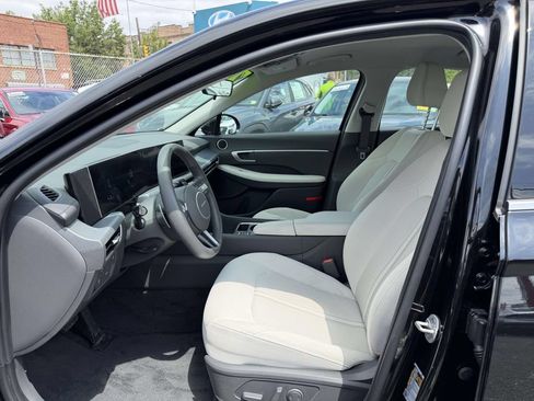 Certified 2025 Hyundai Sonata SEL AWD/4WD image 19