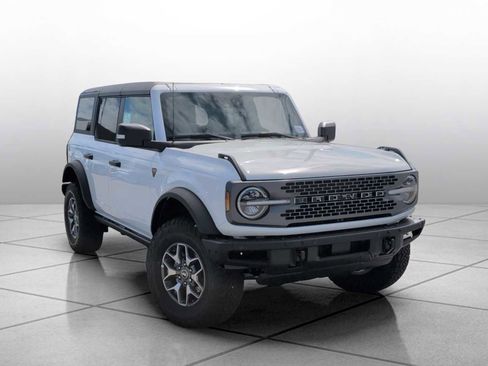 New 2025 Ford Bronco Badlands image 12