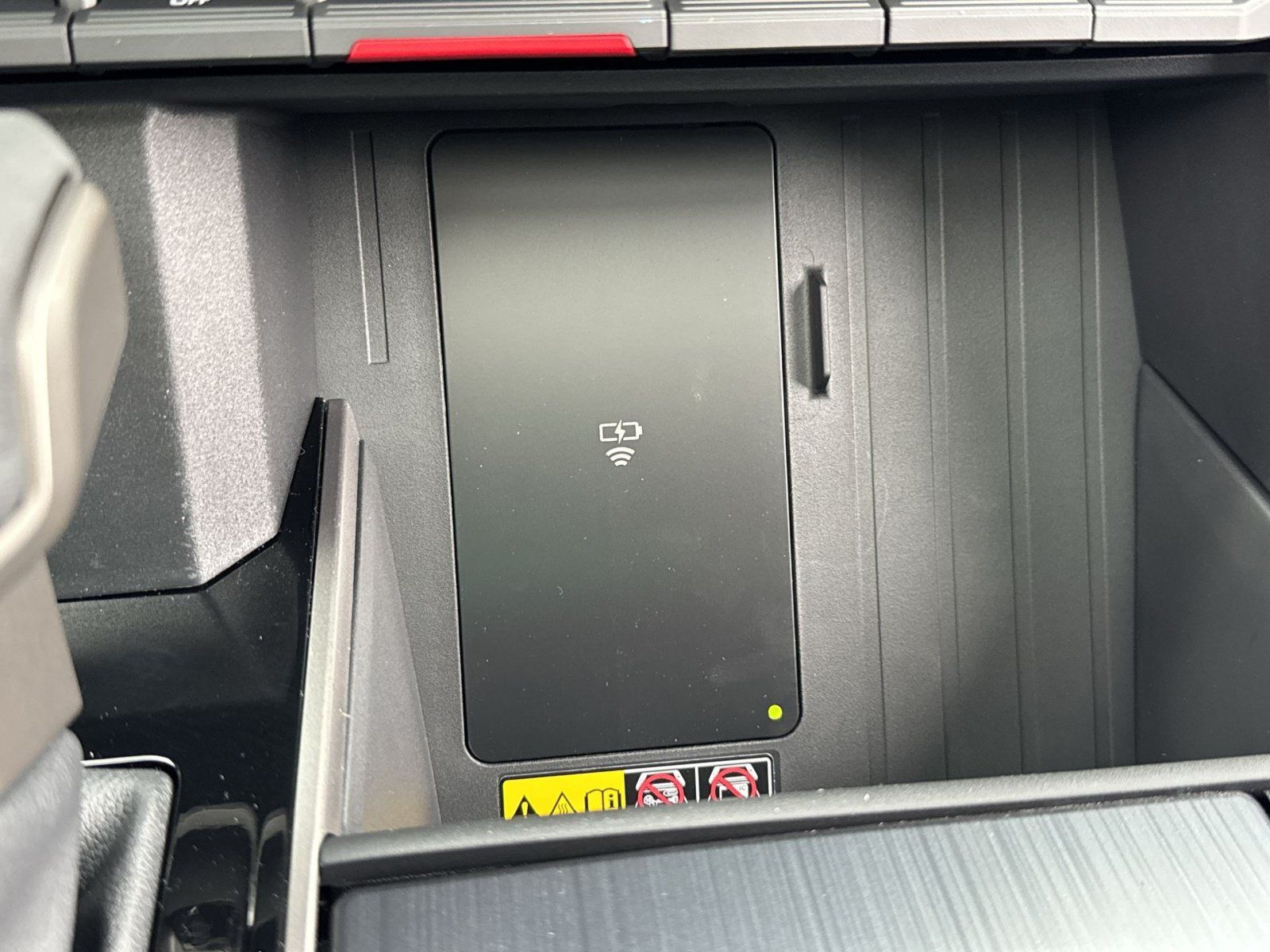 New 2026 Toyota Sequoia Platinum AWD/4WD image 40