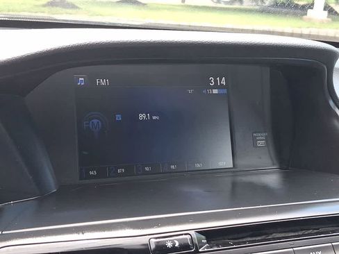 Used 2017 Honda Accord Sport image 14
