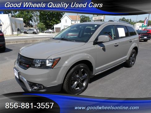 Used 2019 Dodge Journey Crossroad AWD/4WD image 1