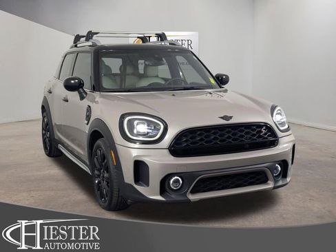 Used 2024 MINI Cooper Countryman S w/ Signature Upholstery Package FWD image 1