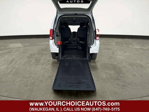 Used 2017 Dodge Grand Caravan SE w/ Power Window Group FWD image 1