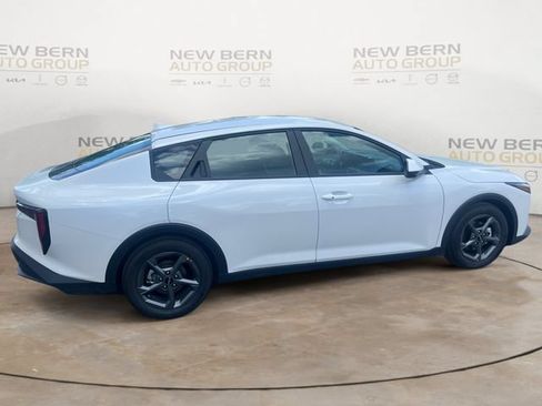 New 2026 Kia K4 FWD image 6