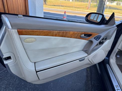 Used 2003 Mercedes-Benz SL 500 image 9