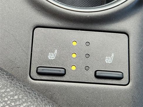 Used 2023 Toyota Camry XLE image 24