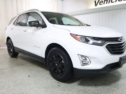 Used 2018 Chevrolet Equinox LT w/ Sun & Infotainment Package FWD image 5