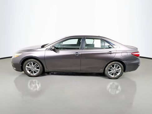 Used 2015 Toyota Camry SE FWD image 9