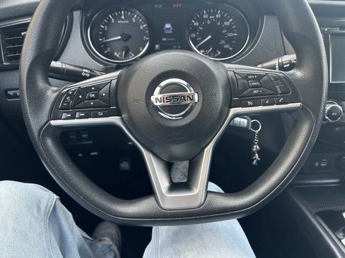 Used 2021 Nissan Rogue Sport S image 25