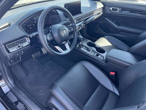 Certified 2025 Honda Civic Sport Touring image 5