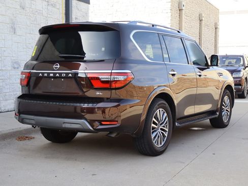 Used 2022 Nissan Armada SL RWD image 3