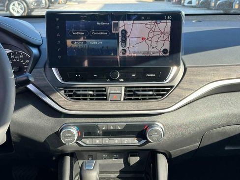 New 2025 Nissan Altima 2.5 SL image 8