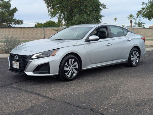 Certified 2023 Nissan Altima 2.5 S image 2