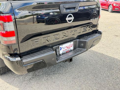 Used 2022 Nissan Frontier SV w/ Technology Package AWD/4WD image 86