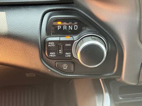 Used 2020 RAM 1500 Big Horn AWD/4WD image 32