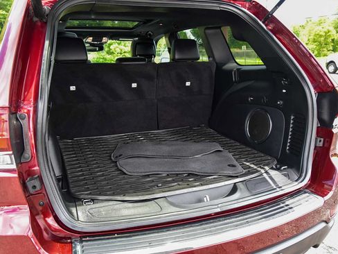 Certified 2022 Jeep Grand Cherokee Limited w/ Trailer Tow Group IV AWD/4WD image 13